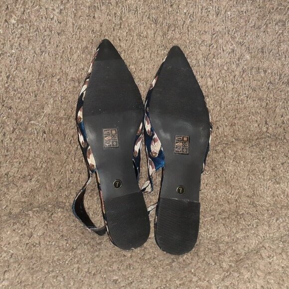 BLACK SUEDE STUDIO-Textile Bird Flat Slingback-Navy-Sz 7-Near Mint - Picture 7 of 7